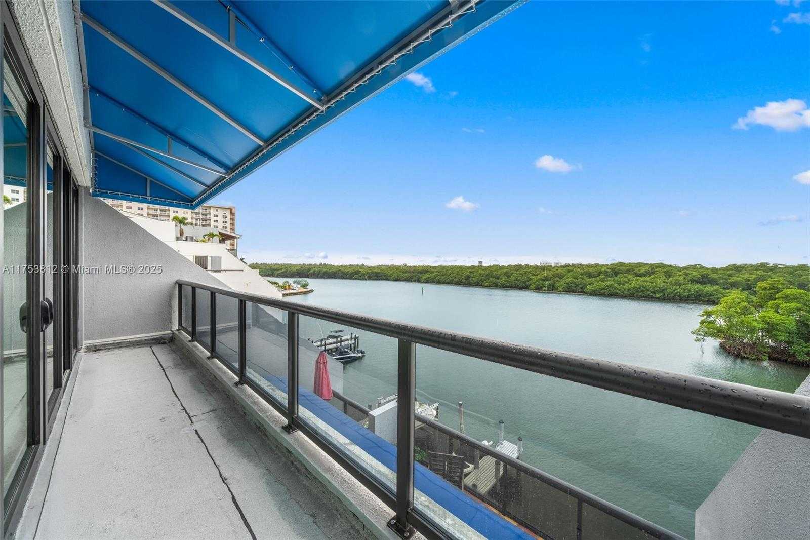 Small Image of 445 POINCIANA DR #1530, Sunny Isles Beach Number 33