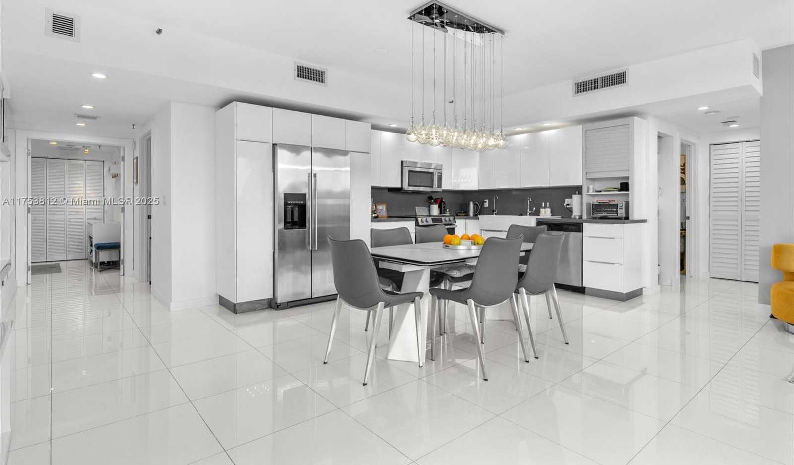 Small Image of 445 POINCIANA DR #1530, Sunny Isles Beach Number 4