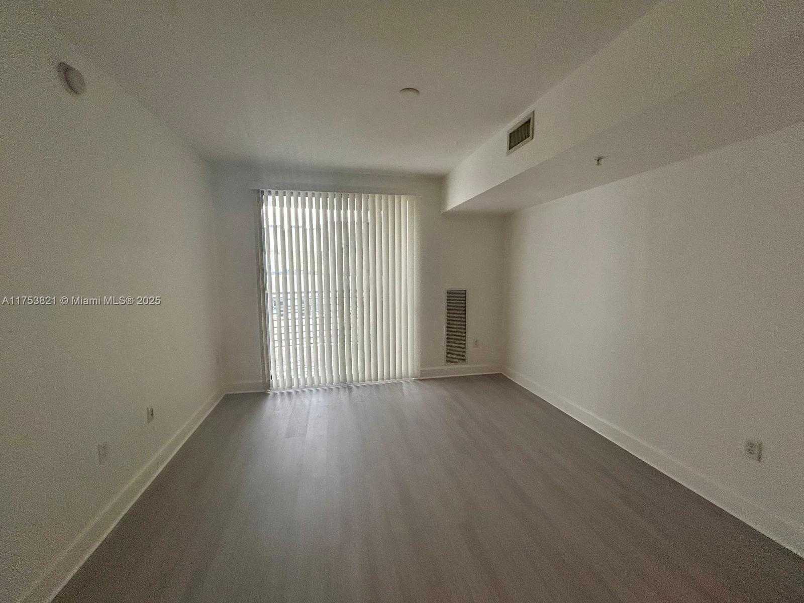 Small Image of 1830 RADIUS DR #603, Hollywood Number 6