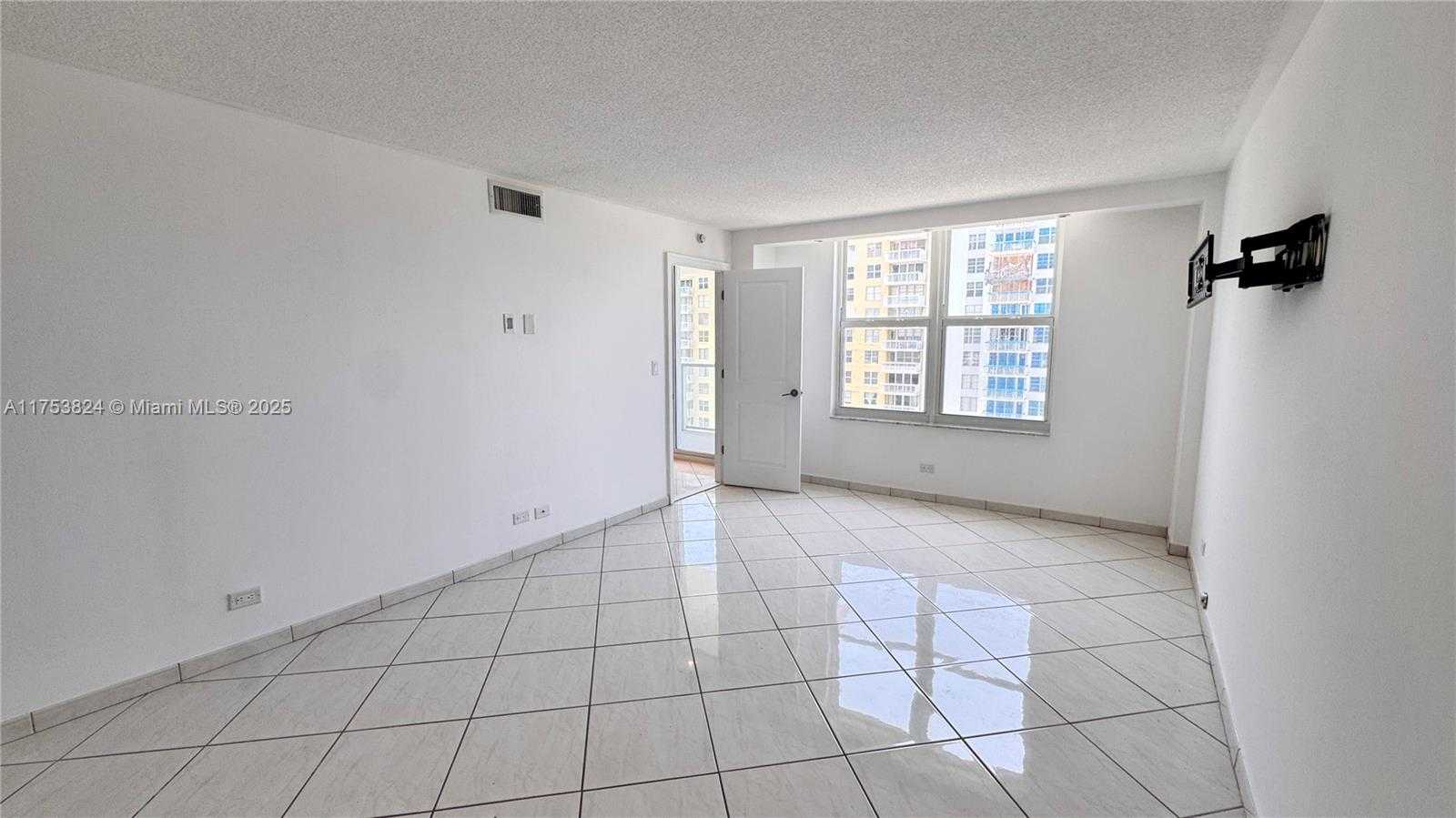 Small Image of 230 174TH ST #1609, Sunny Isles Beach Number 18