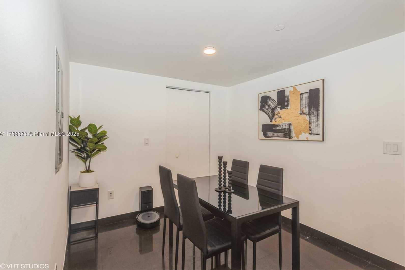 Small Image of 350 SOUTH MIAMI AVE #2106, Miami Number 4