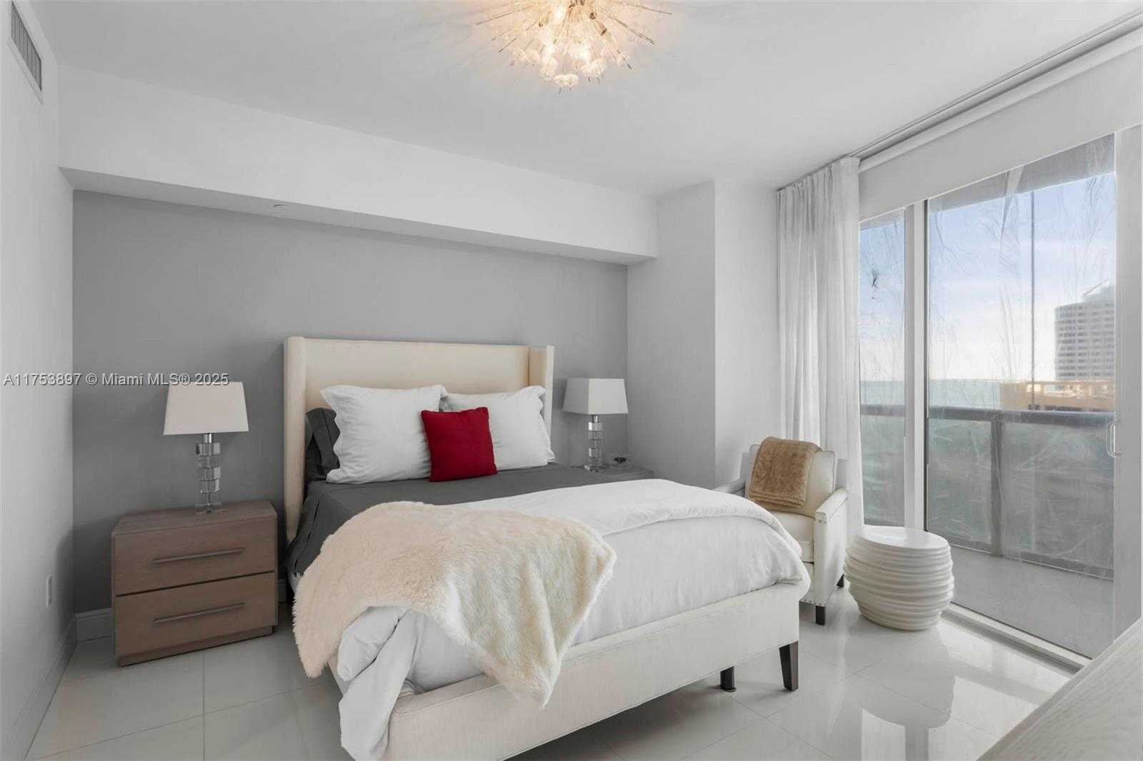 Small Image of 495 BRICKELL AVE #805, Miami Number 17