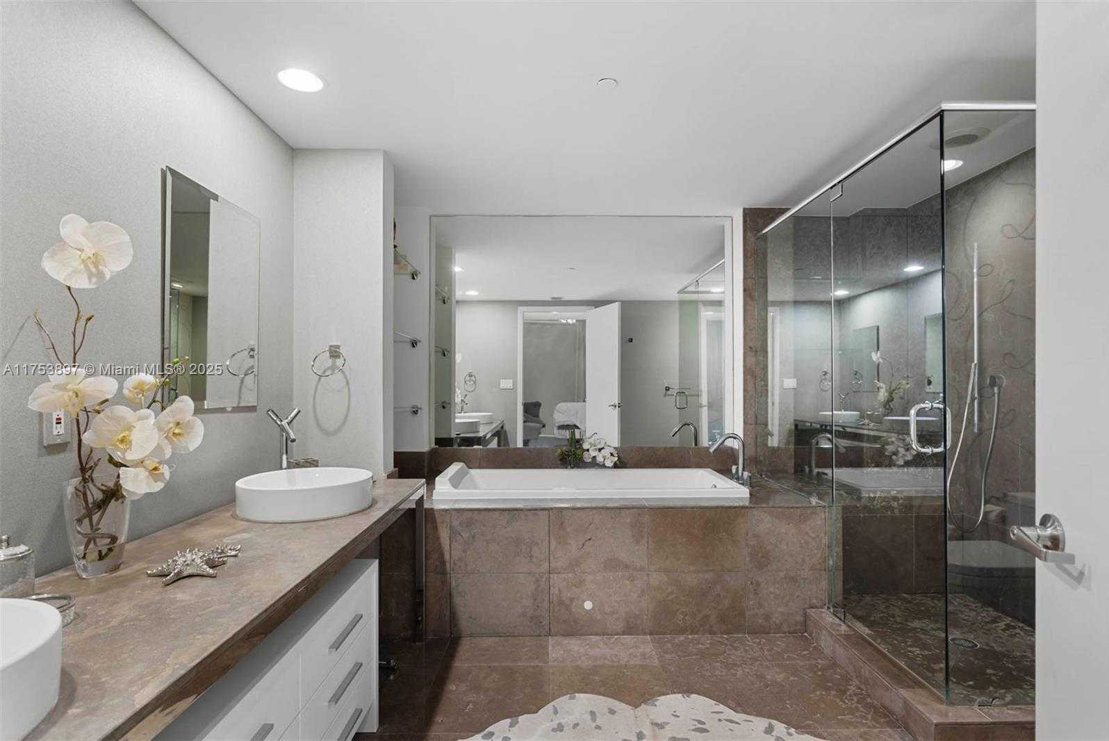 Small Image of 495 BRICKELL AVE #805, Miami Number 20