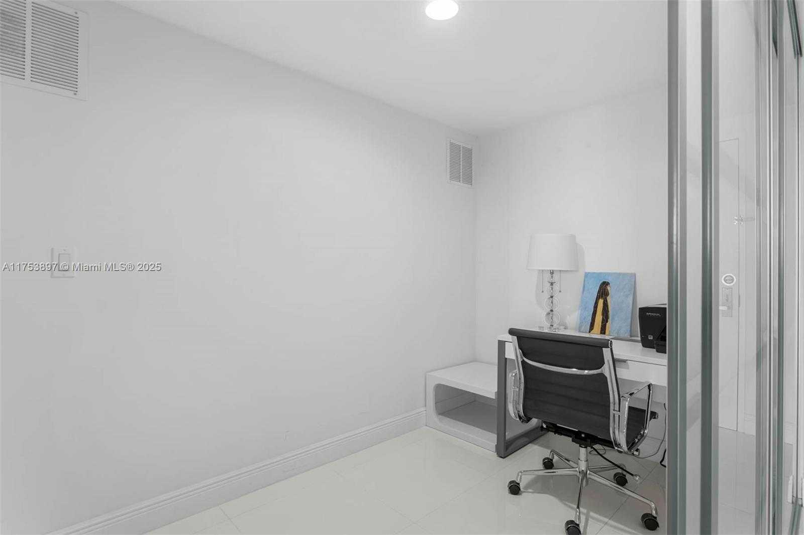 Small Image of 495 BRICKELL AVE #805, Miami Number 24
