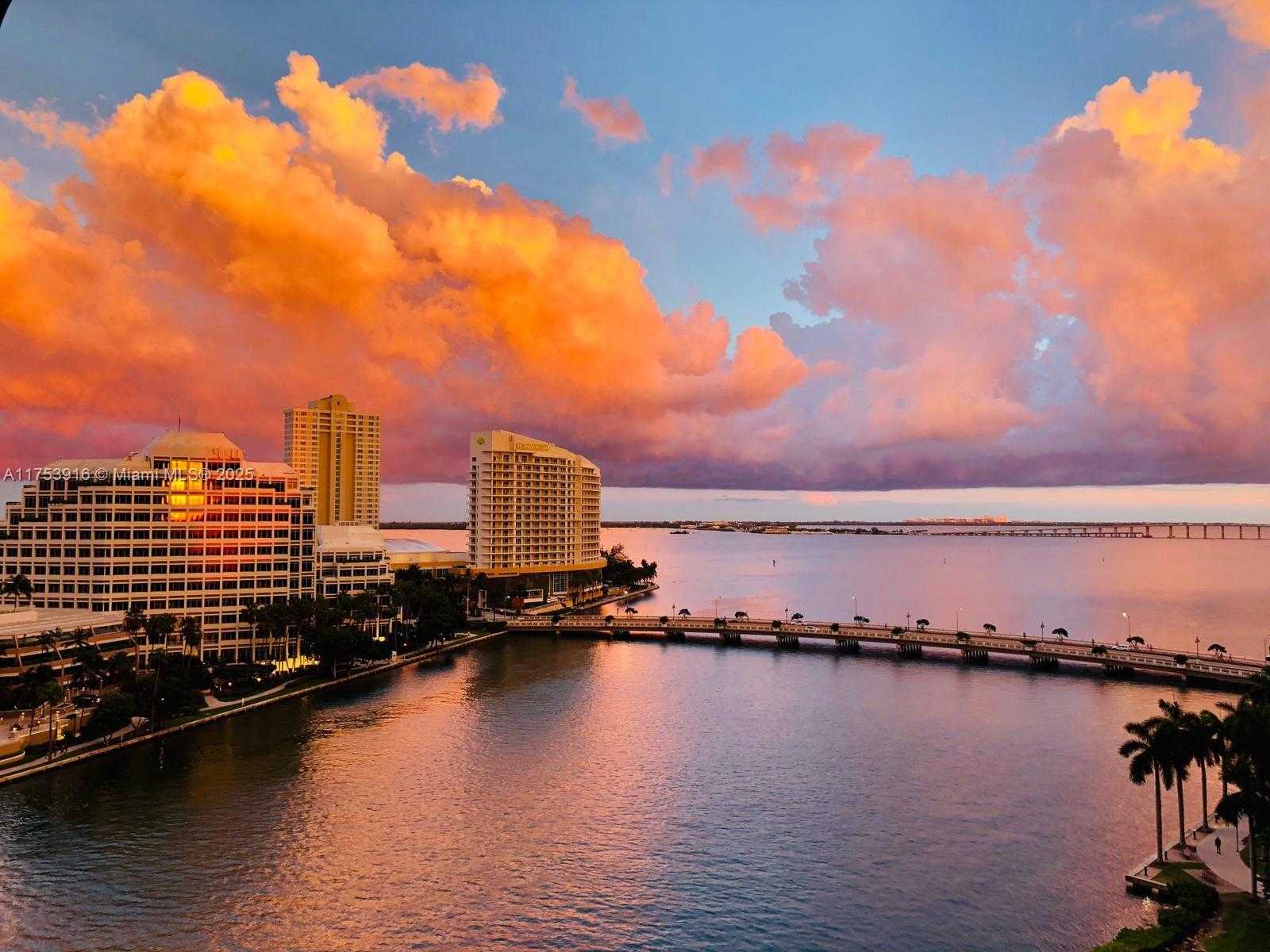 Small Image of 495 BRICKELL AVE #1201, Miami Number 22