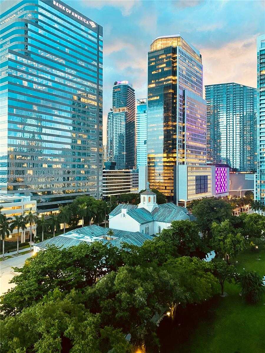 Small Image of 495 BRICKELL AVE #1201, Miami Number 28