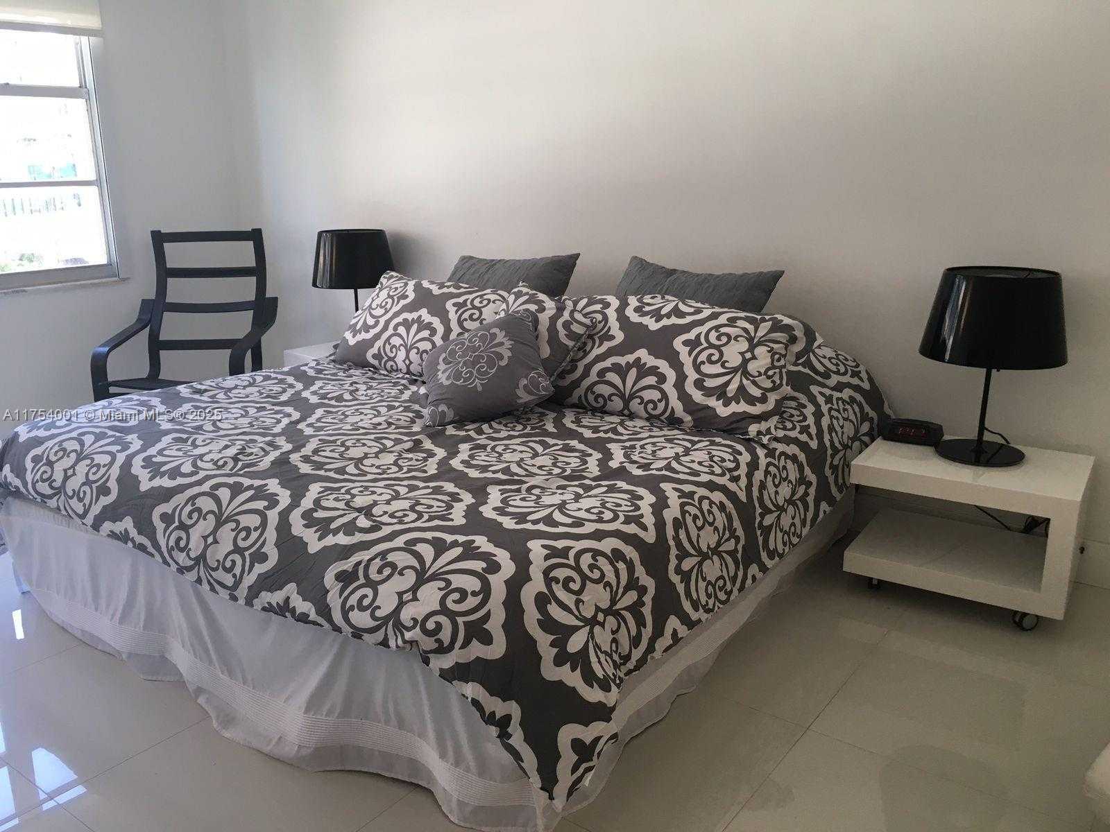 Small Image of 5161 COLLINS AVE #604, Miami Beach Number 7