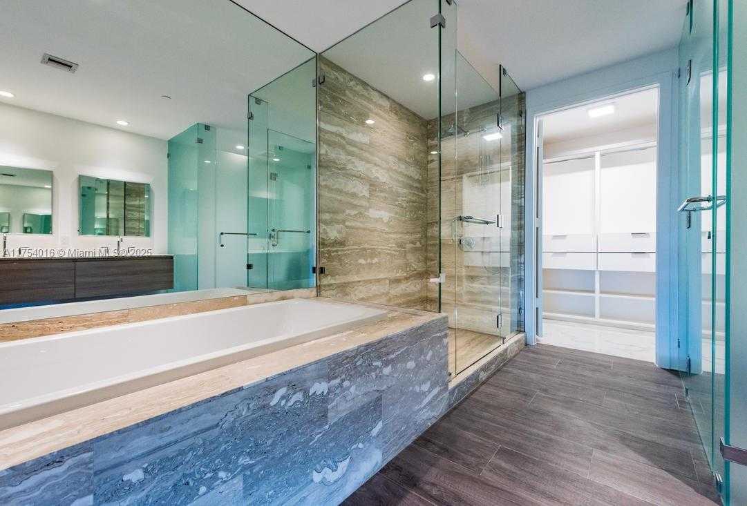 Small Image of 2900 NORTH EAST 7 AVE #2607, Miami Number 12