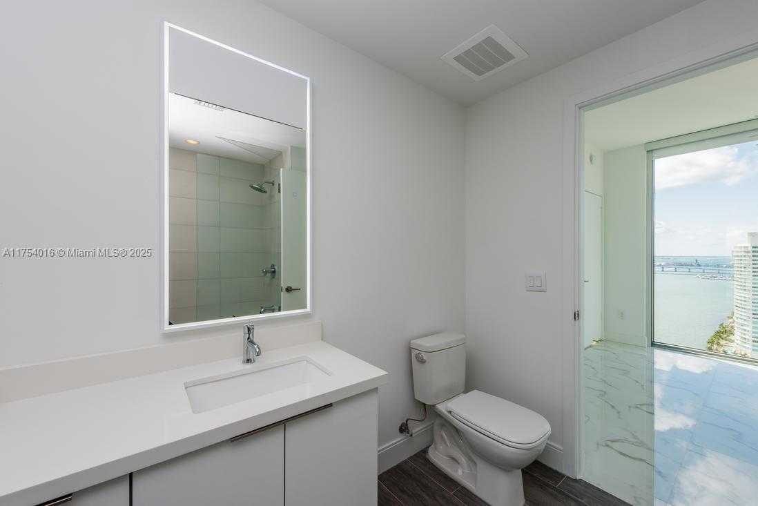 Small Image of 2900 NORTH EAST 7 AVE #2607, Miami Number 19