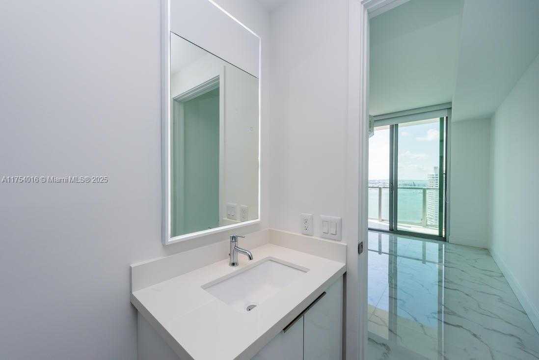 Small Image of 2900 NORTH EAST 7 AVE #2607, Miami Number 23