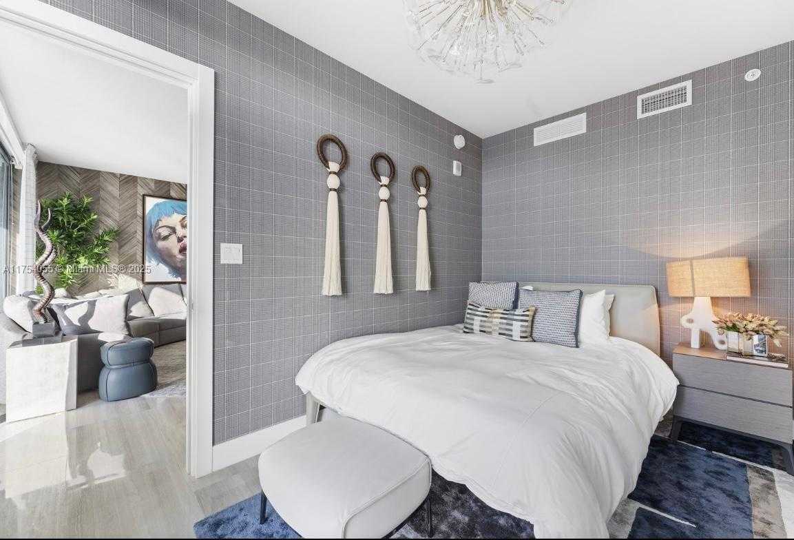 Small Image of 1451 BRICKELL AVE #2505, Miami Number 23