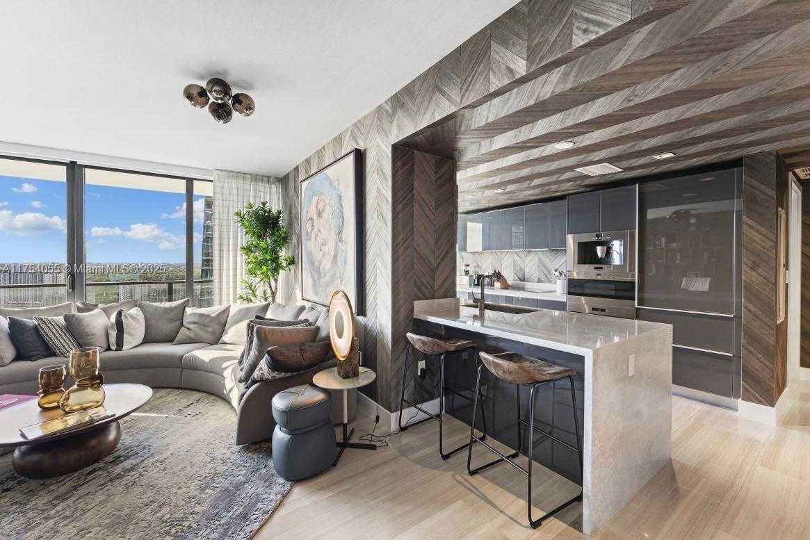 Small Image of 1451 BRICKELL AVE #2505, Miami Number 24