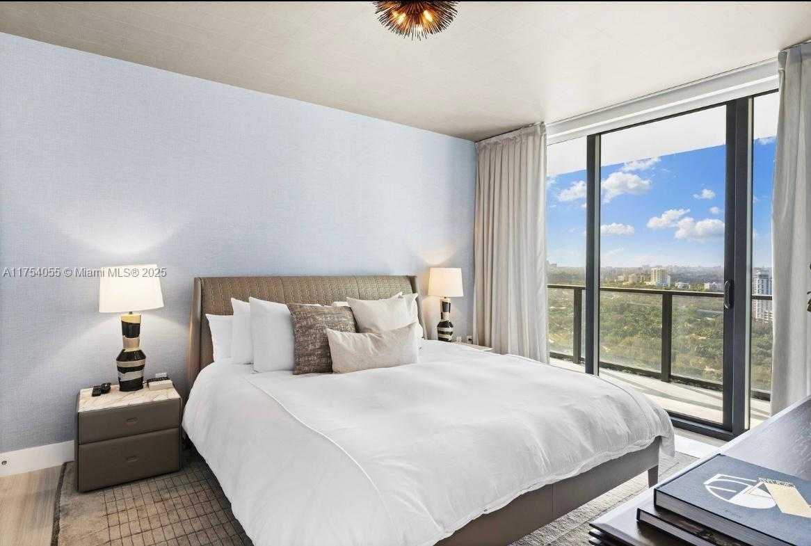 Small Image of 1451 BRICKELL AVE #2505, Miami Number 34
