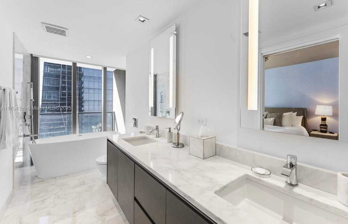 Small Image of 1451 BRICKELL AVE #2505, Miami Number 35
