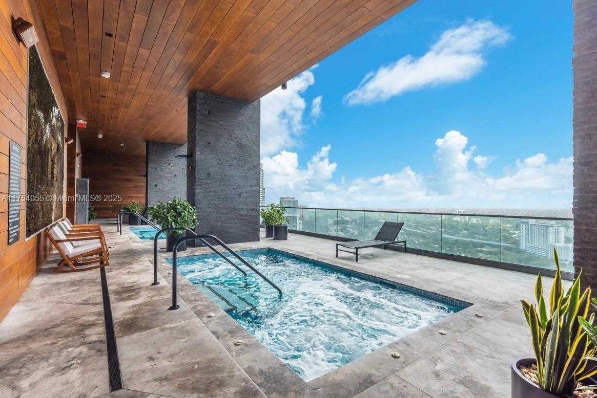 Small Image of 1451 BRICKELL AVE #2505, Miami Number 7