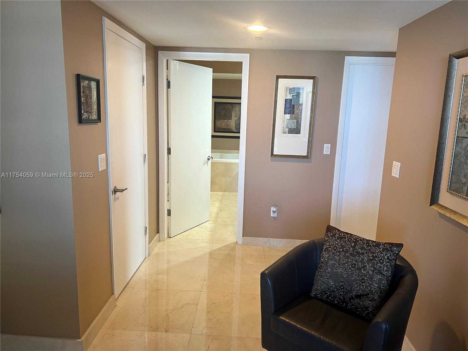 Small Image of 1830 SOUTH OCEAN DR #2508, Hallandale Beach Number 11