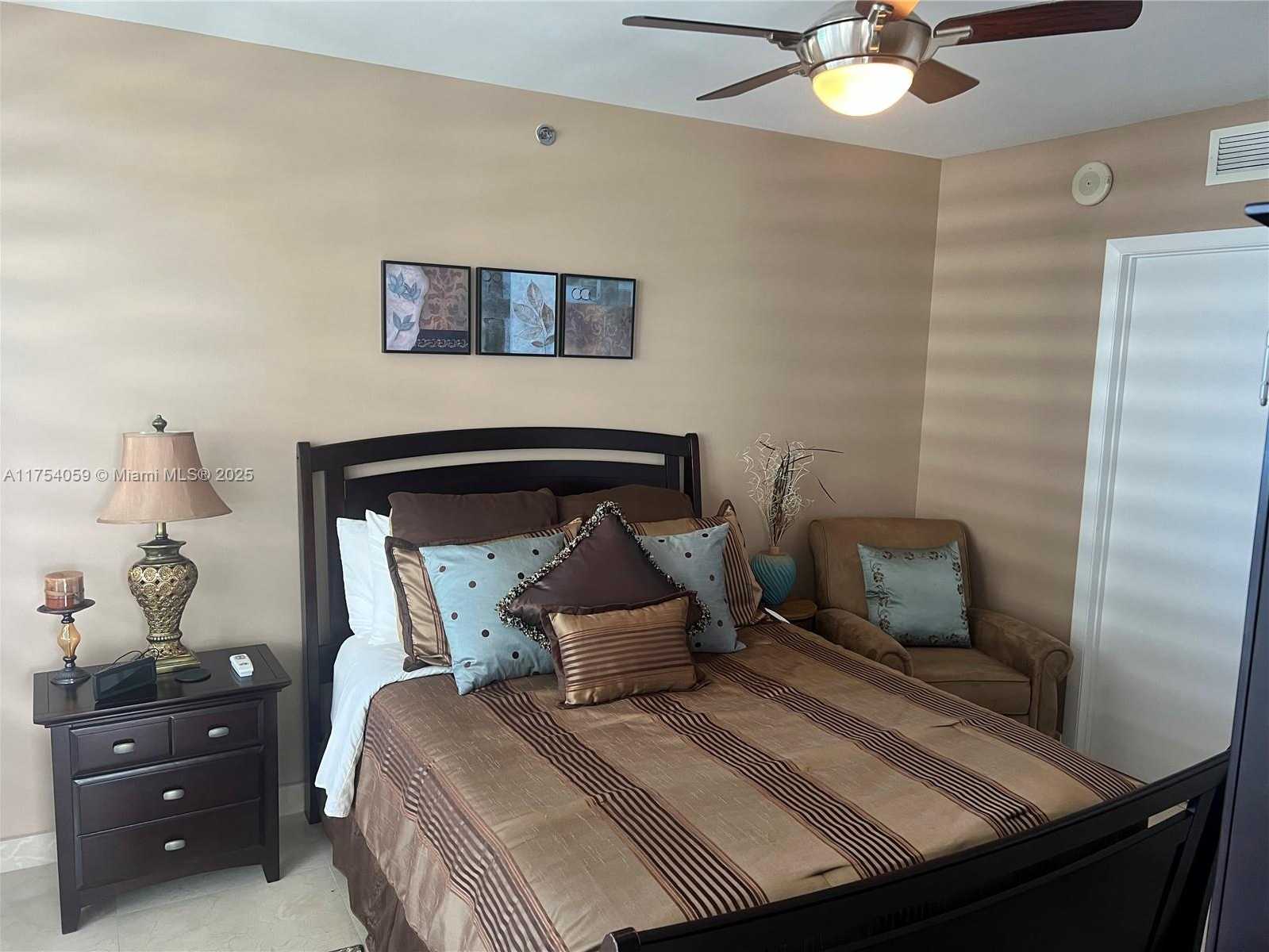Small Image of 1830 SOUTH OCEAN DR #2508, Hallandale Beach Number 6