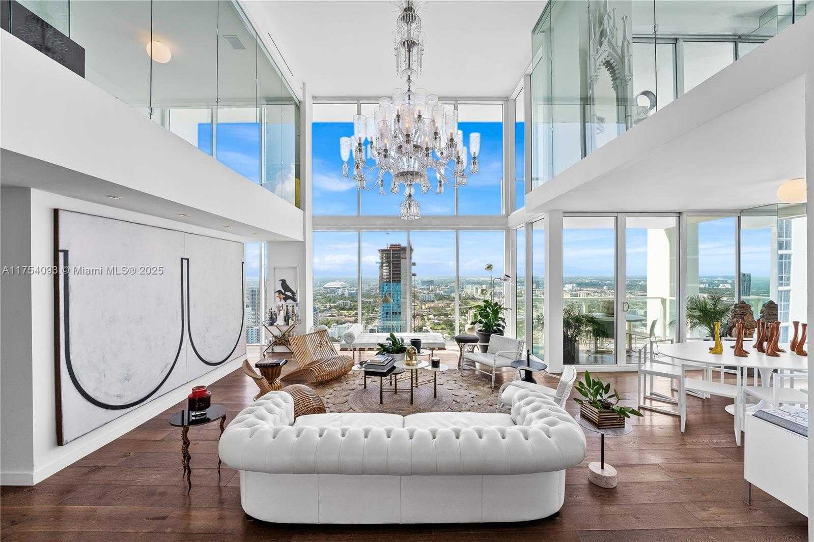 Small Image of 1040 BISCAYNE BLVD #4606, Miami Number 17