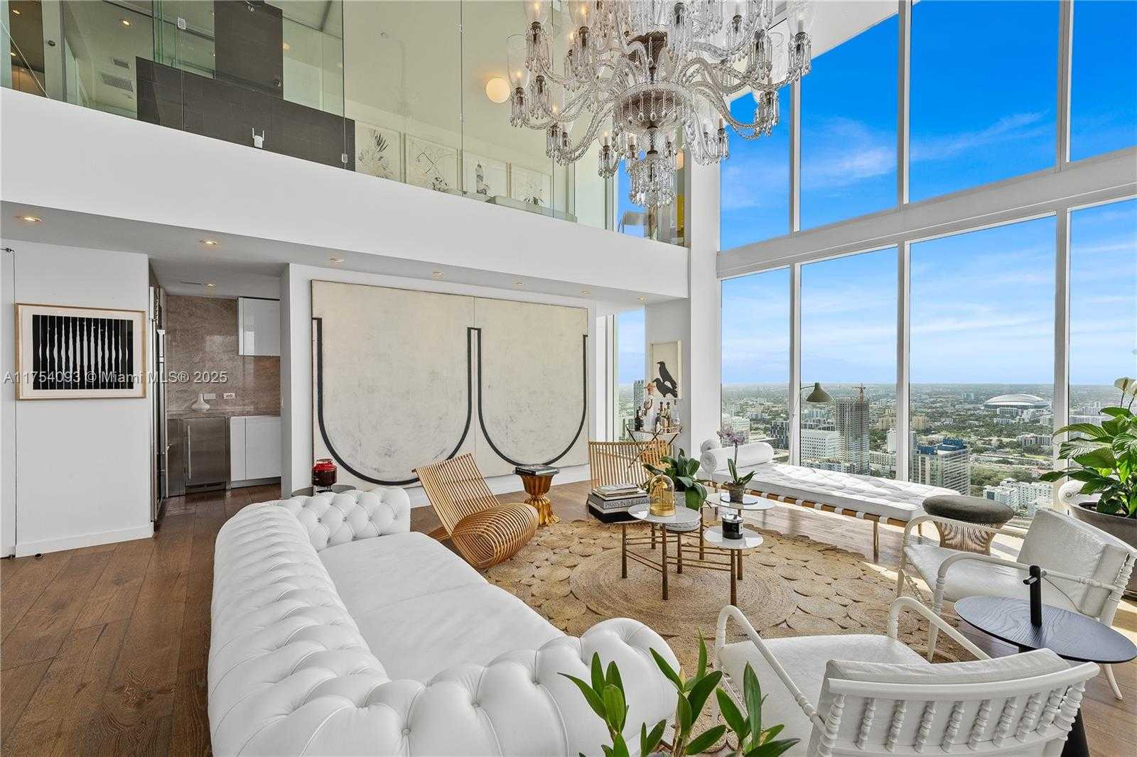 Small Image of 1040 BISCAYNE BLVD #4606, Miami Number 22