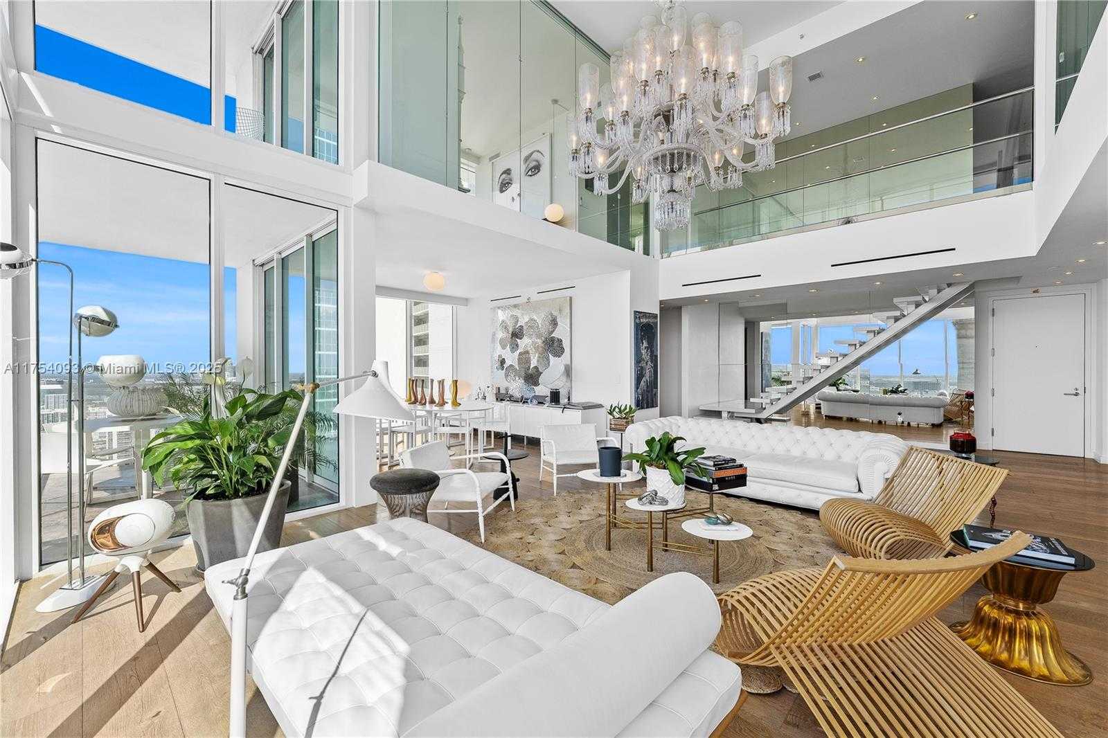 Small Image of 1040 BISCAYNE BLVD #4606, Miami Number 23