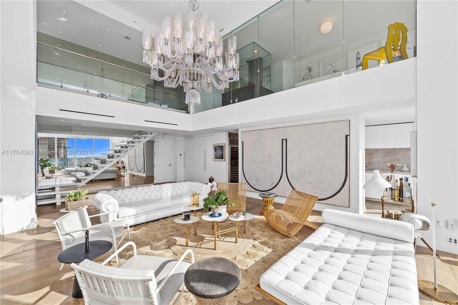 Small Image of 1040 BISCAYNE BLVD #4606, Miami Number 24