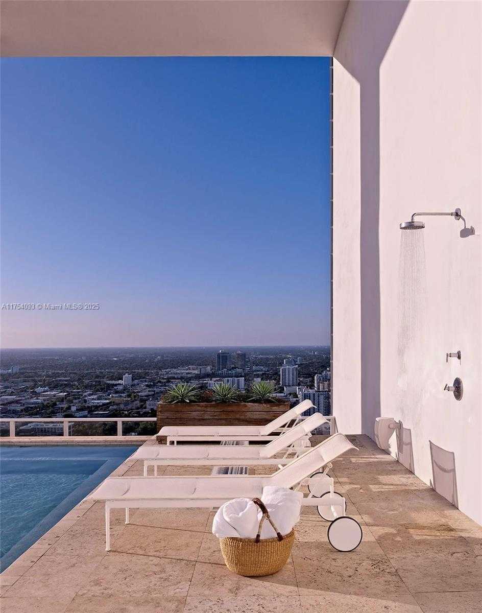 Small Image of 1040 BISCAYNE BLVD #4606, Miami Number 48