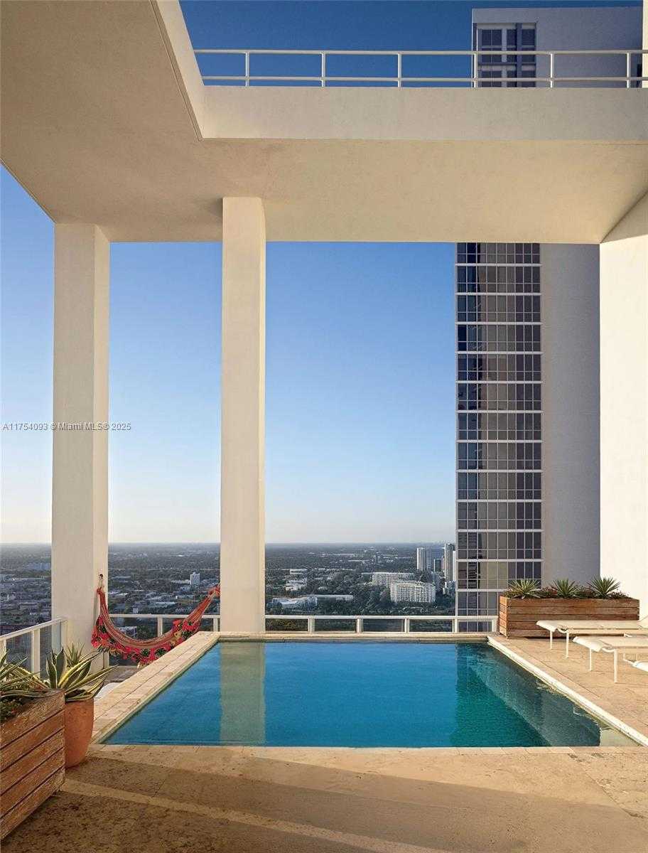 Small Image of 1040 BISCAYNE BLVD #4606, Miami Number 49