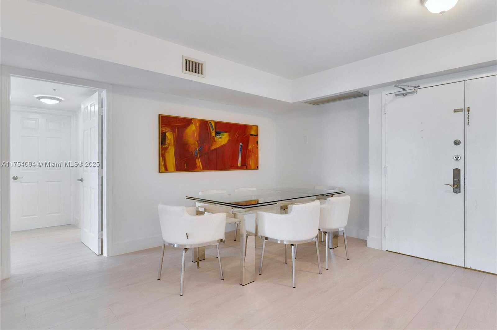 Small Image of 6301 COLLINS AVE #2803, Miami Beach Number 10