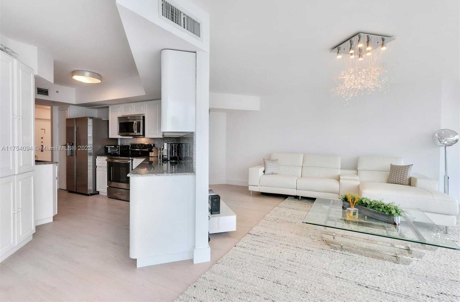 Small Image of 6301 COLLINS AVE #2803, Miami Beach Number 7