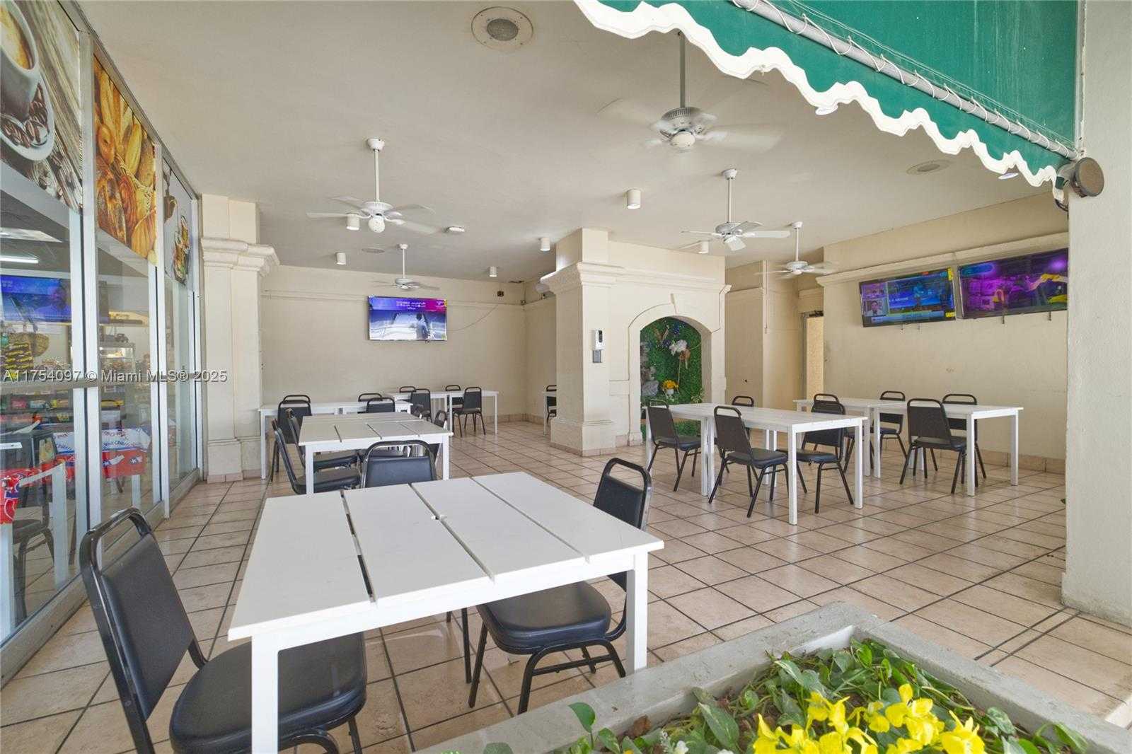 Small Image of 18061 BISCAYNE BLVD #1703, Aventura Number 35