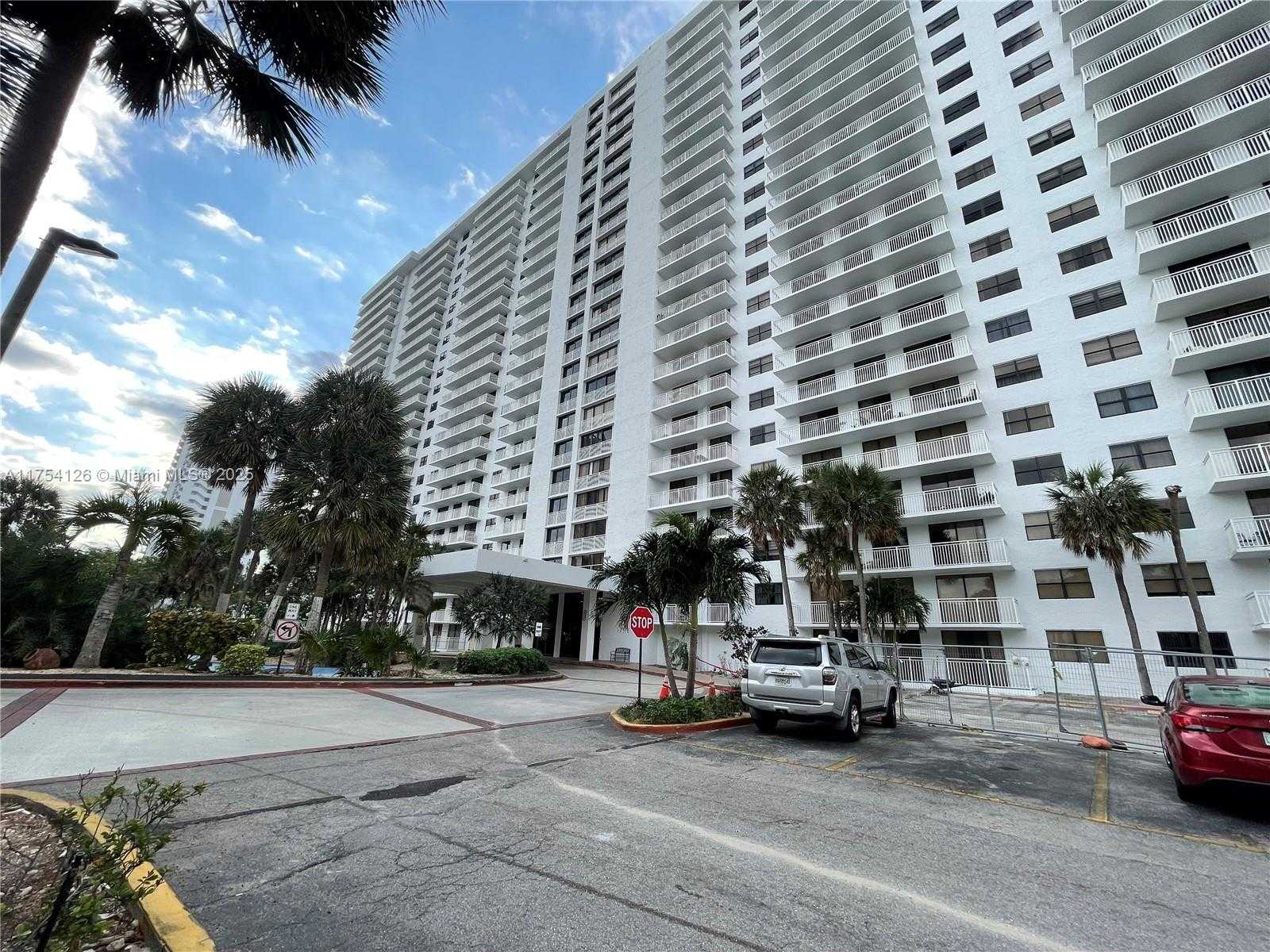 Small Image of 210 174TH ST #1203, Sunny Isles Beach Number 3