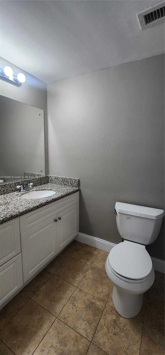 Small Image of 900 BAY DR #521, Miami Beach Number 8