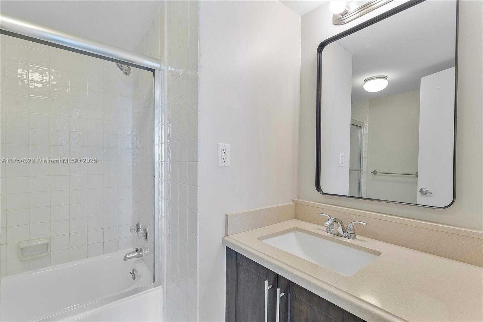 Small Image of 9800 WEST BAY HARBOR DR #710, Bay Harbor Islands Number 17