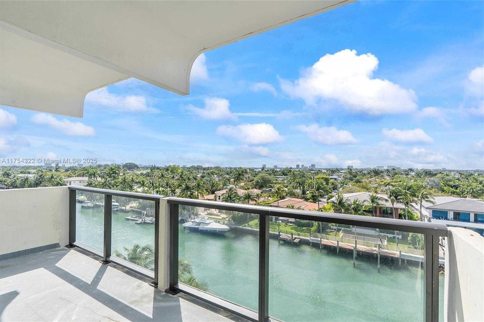 Small Image of 9800 WEST BAY HARBOR DR #710, Bay Harbor Islands Number 26