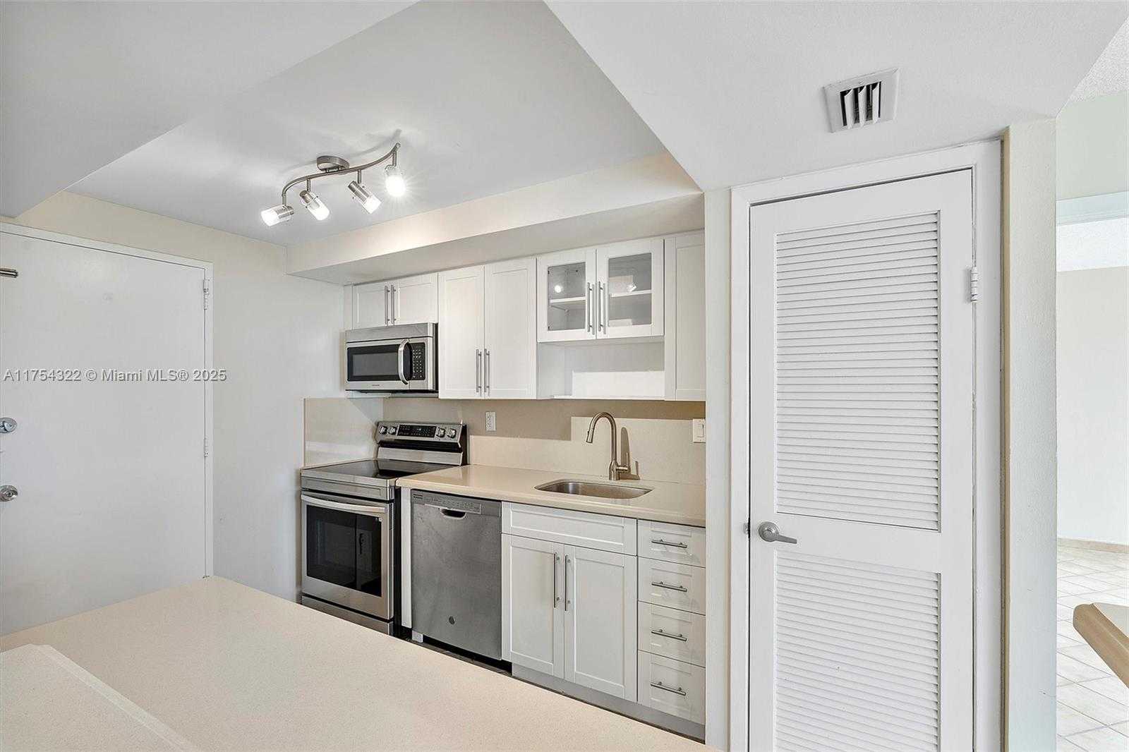 Small Image of 9800 WEST BAY HARBOR DR #710, Bay Harbor Islands Number 7