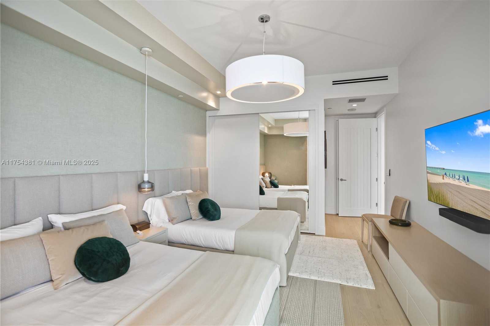 Small Image of 16051 COLLINS AVE #3202, Sunny Isles Beach Number 11