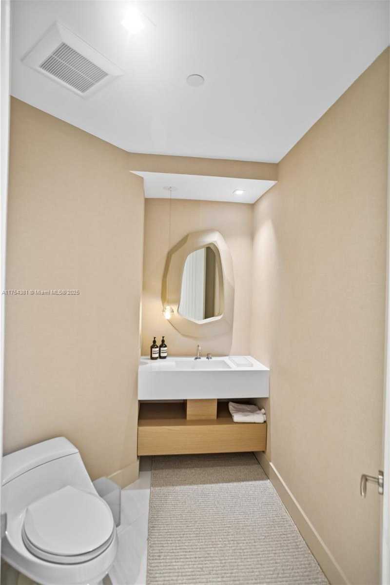 Small Image of 16051 COLLINS AVE #3202, Sunny Isles Beach Number 28