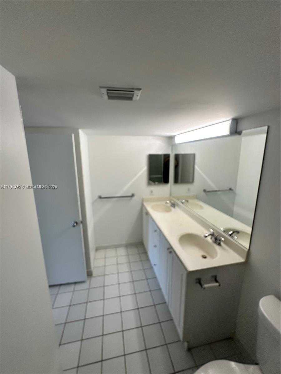Small Image of 3300 NORTH EAST 191ST ST #304, Aventura Number 10