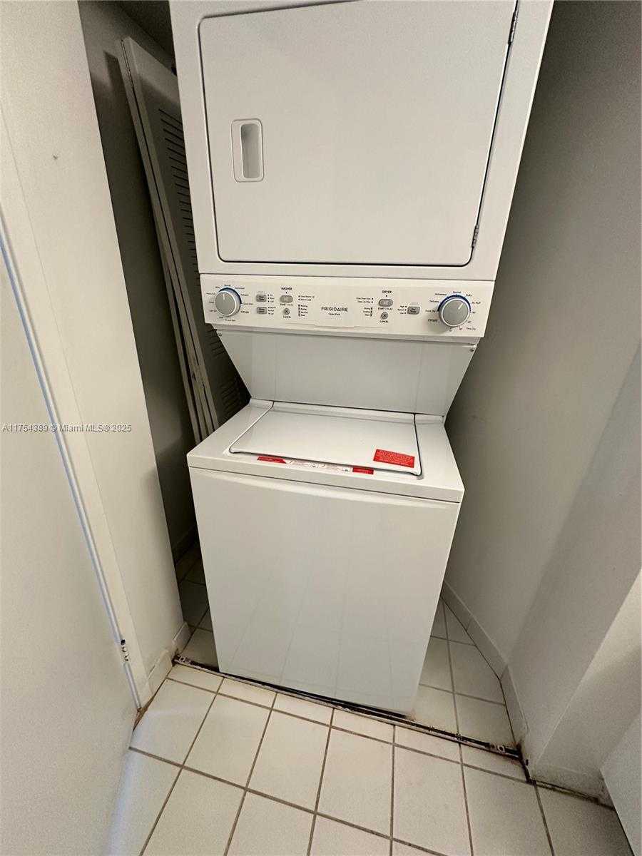 Small Image of 3300 NORTH EAST 191ST ST #304, Aventura Number 14