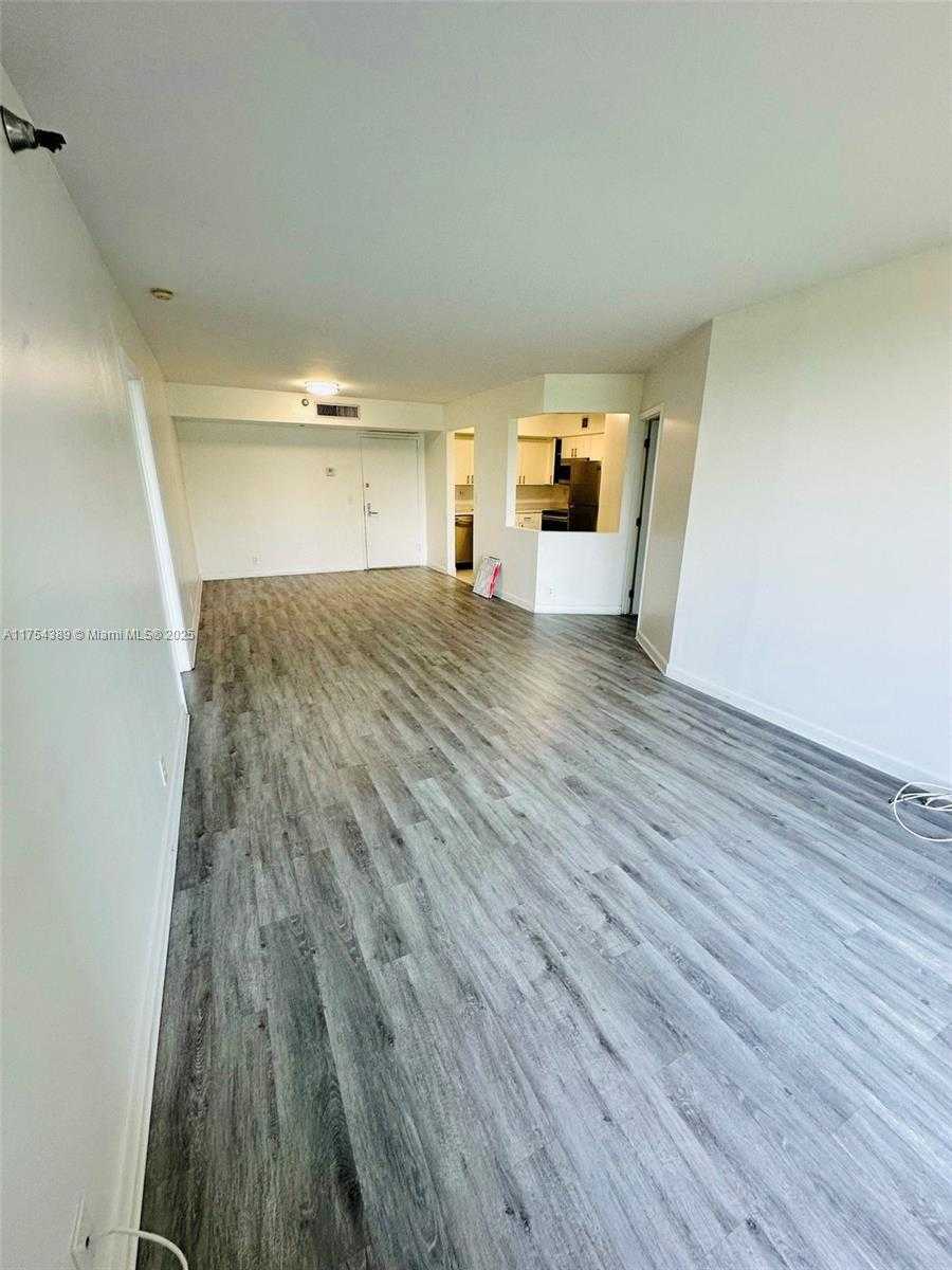 Small Image of 3300 NORTH EAST 191ST ST #304, Aventura Number 2