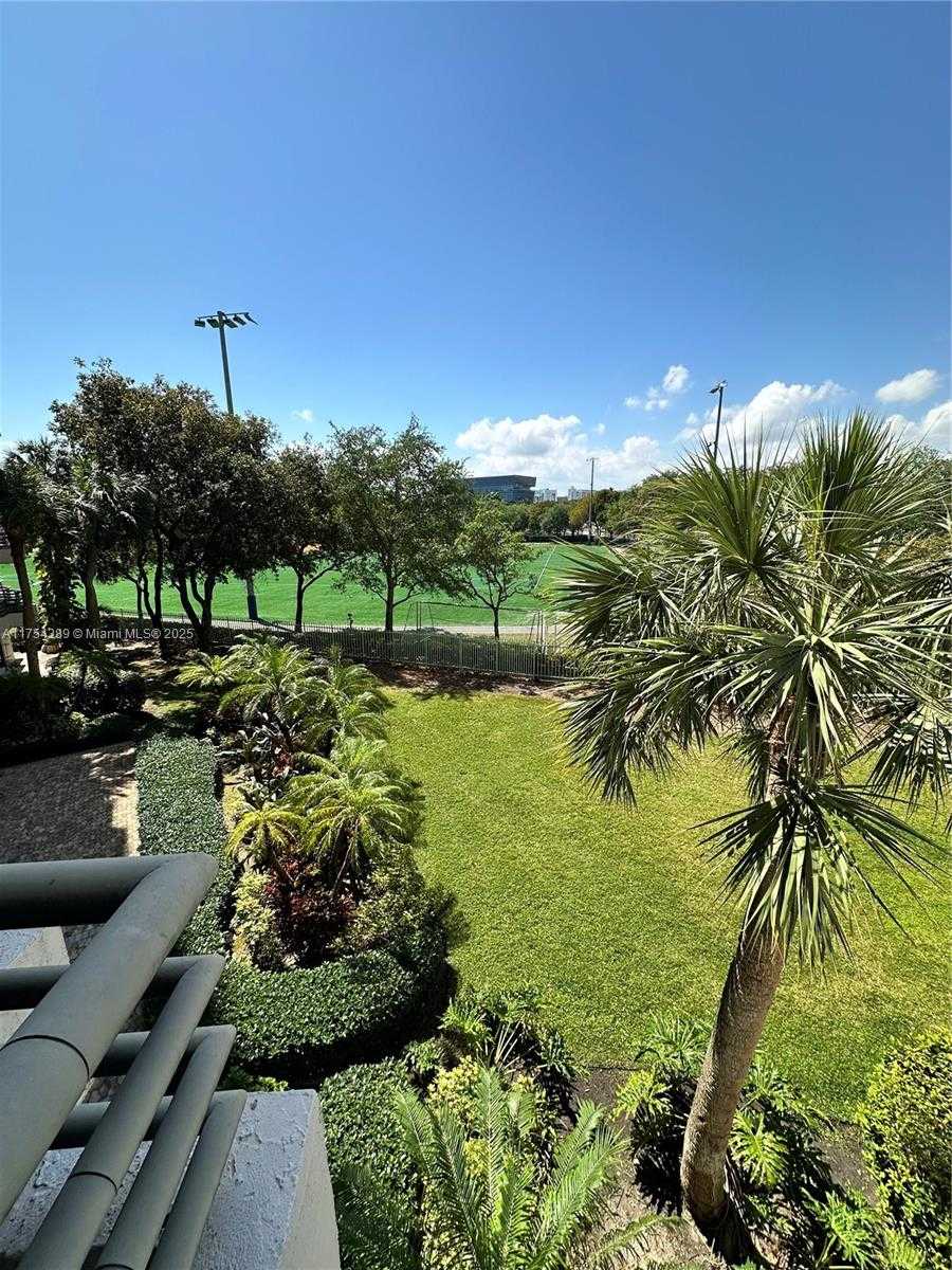 Small Image of 3300 NORTH EAST 191ST ST #304, Aventura Number 6