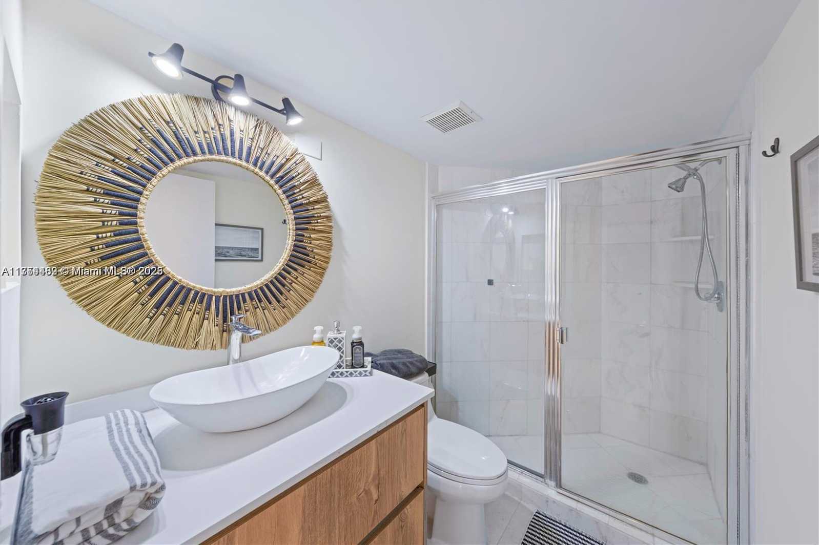 Small Image of 3530 MYSTIC POINTE DR #715, Aventura Number 12