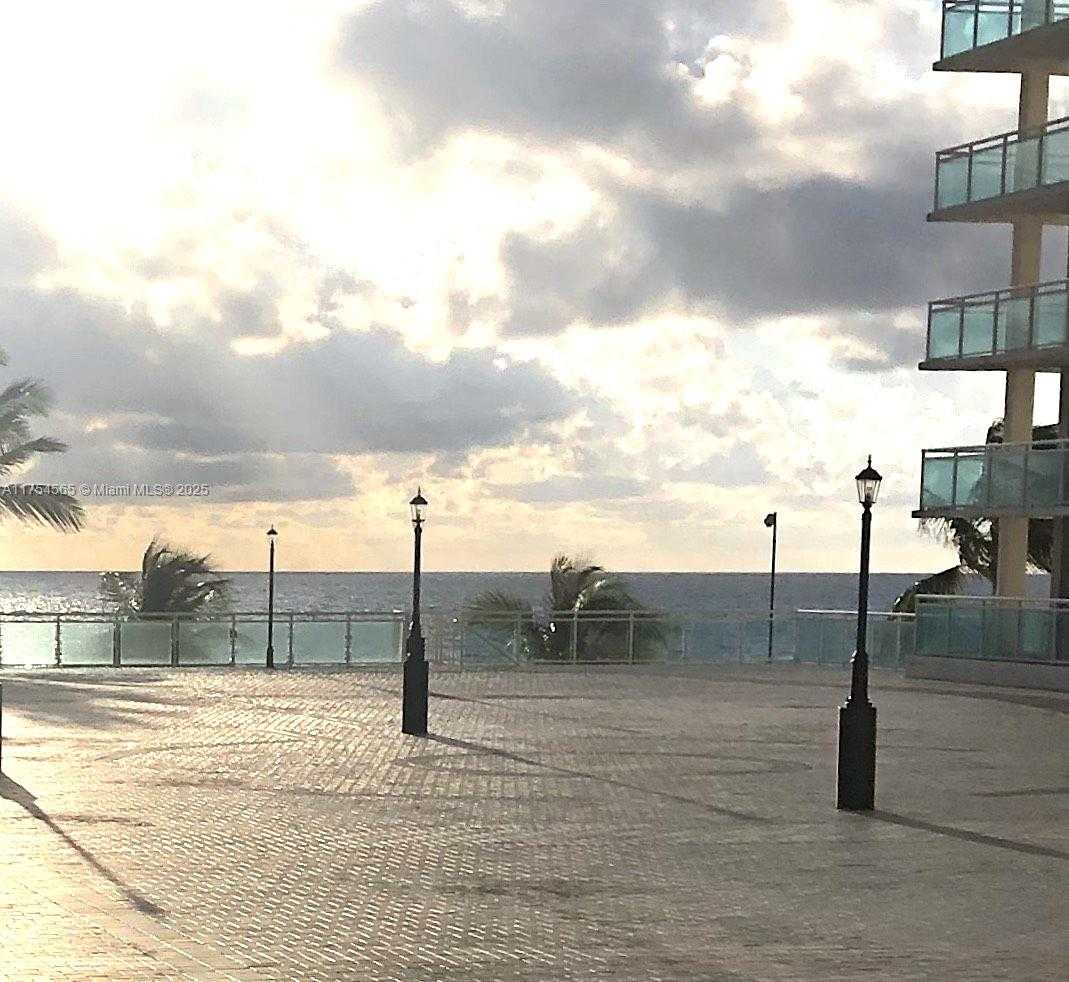 Small Image of 3900 GALT OCEAN DR #111, Fort Lauderdale Number 3