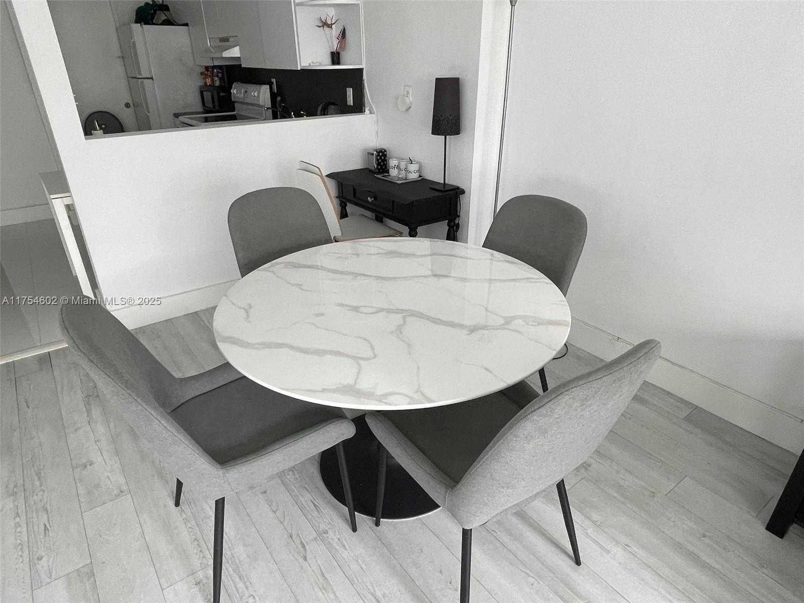 Small Image of 100 LINCOLN RD #1024, Miami Beach Number 8