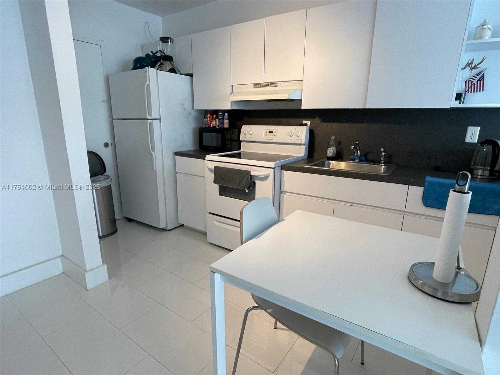 Small Image of 100 LINCOLN RD #1024, Miami Beach Number 9