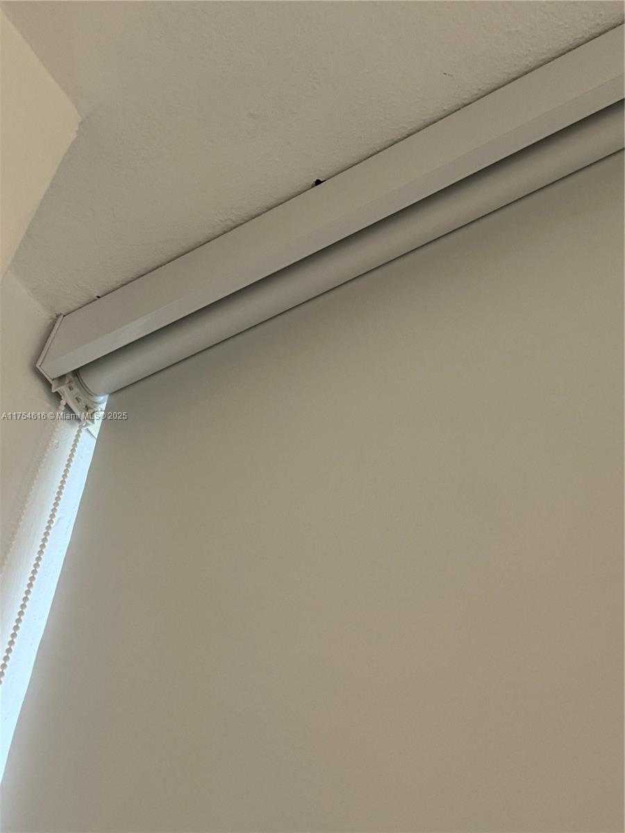 Small Image of 7441 WAYNE AVE #8M, Miami Beach Number 19