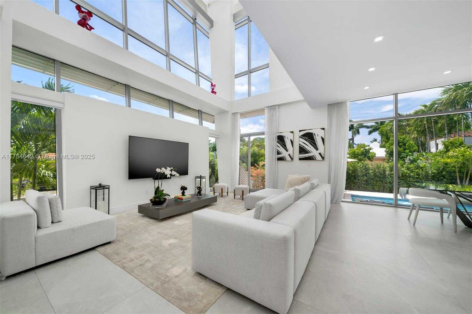 Small Image of 1201 WEST 47TH ST, Miami Beach Number 13