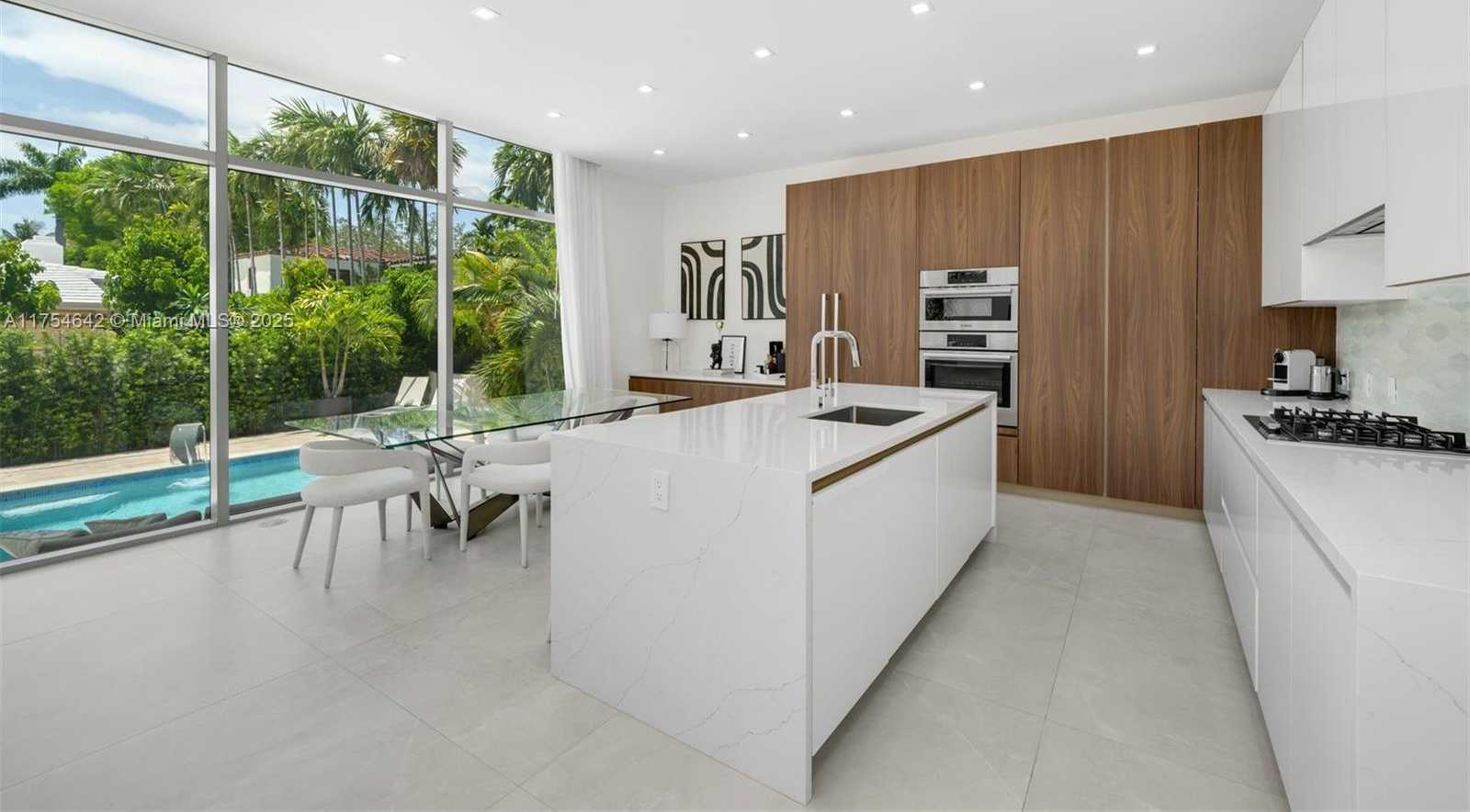 Small Image of 1201 WEST 47TH ST, Miami Beach Number 20