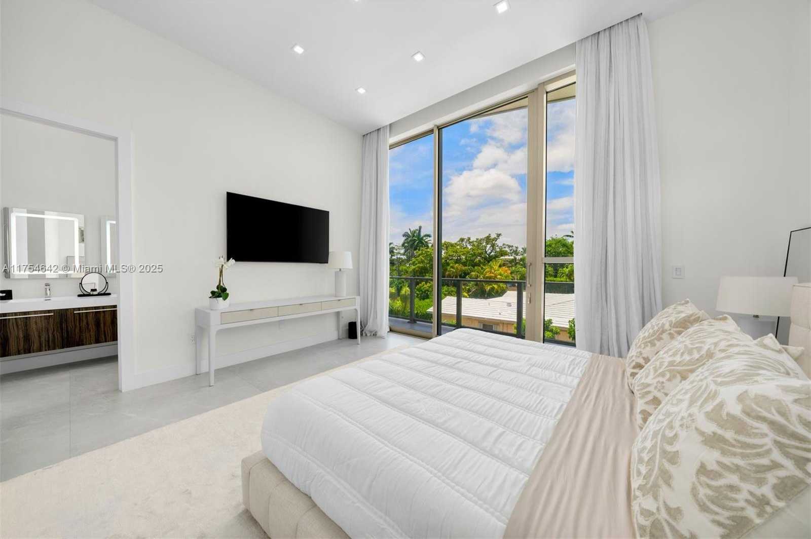 Small Image of 1201 WEST 47TH ST, Miami Beach Number 43