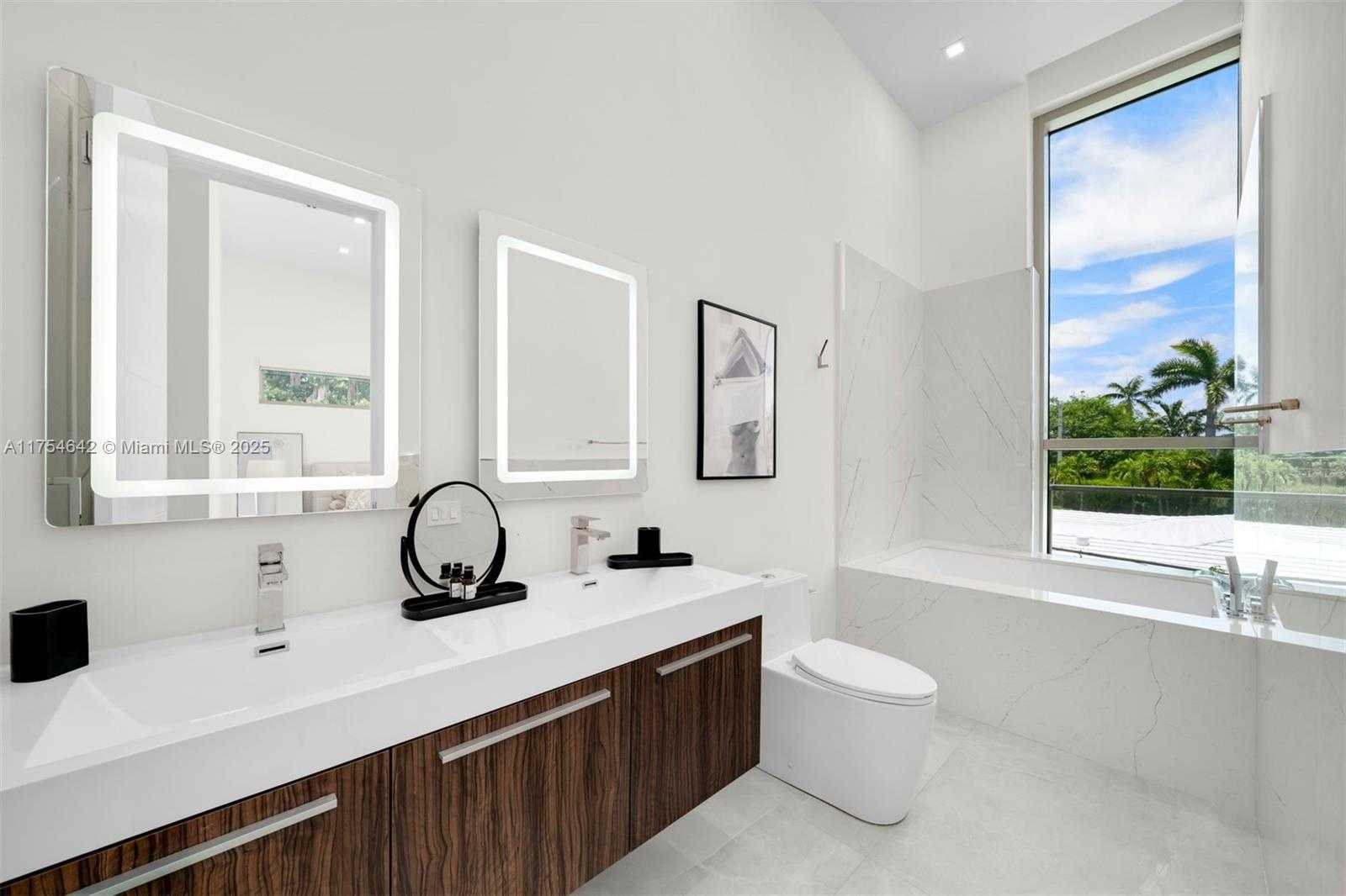Small Image of 1201 WEST 47TH ST, Miami Beach Number 44
